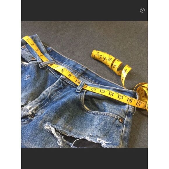 Reworked Vintage Wrangler Distressed Jeans - Picture 3 of 8